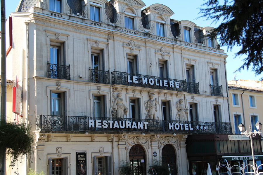 PEZENAS 002