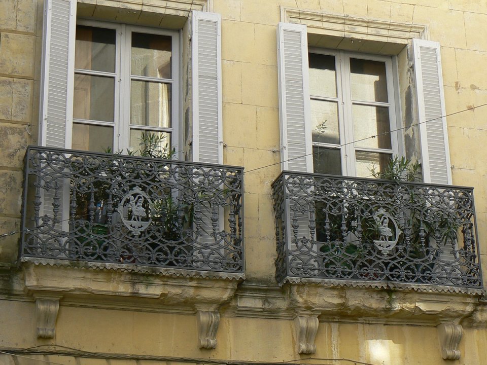 arles2_201