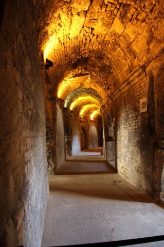 nimes_10