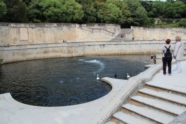 nimes_70