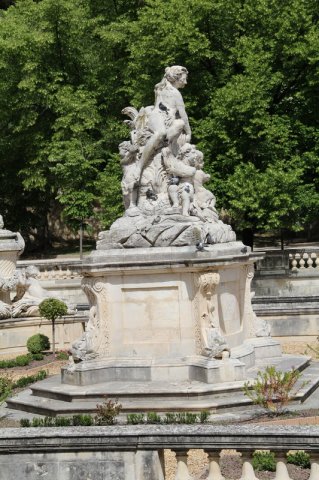 nimes_75